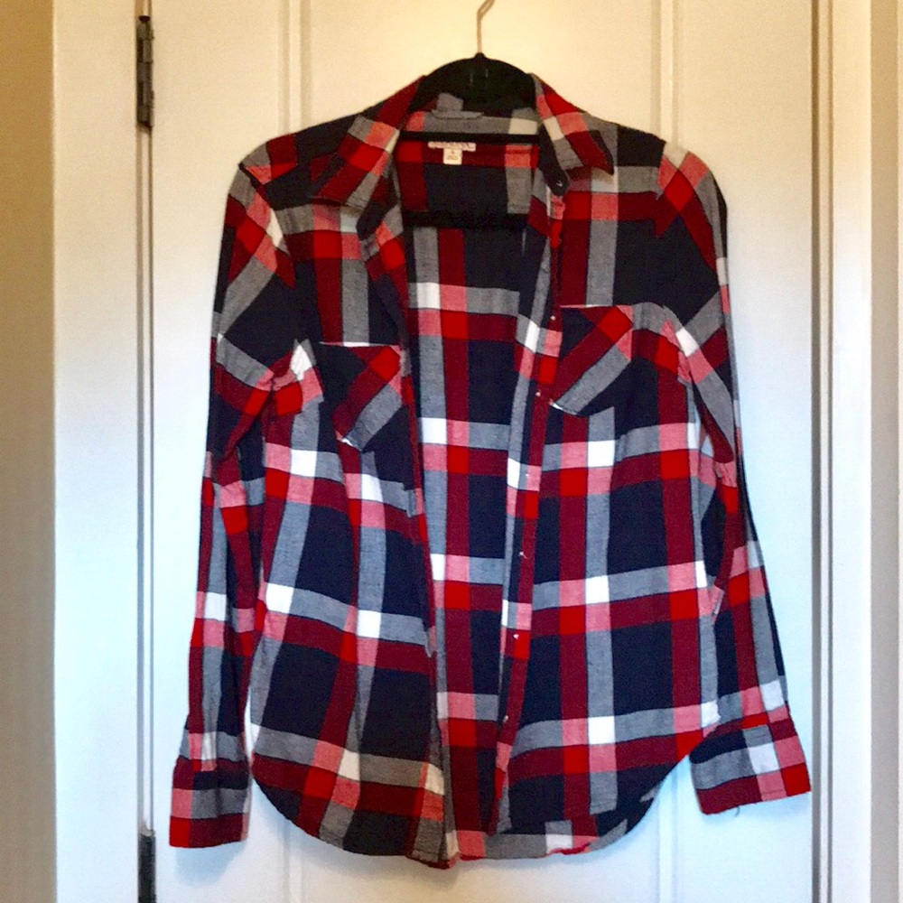 ⭐️ Flannel top